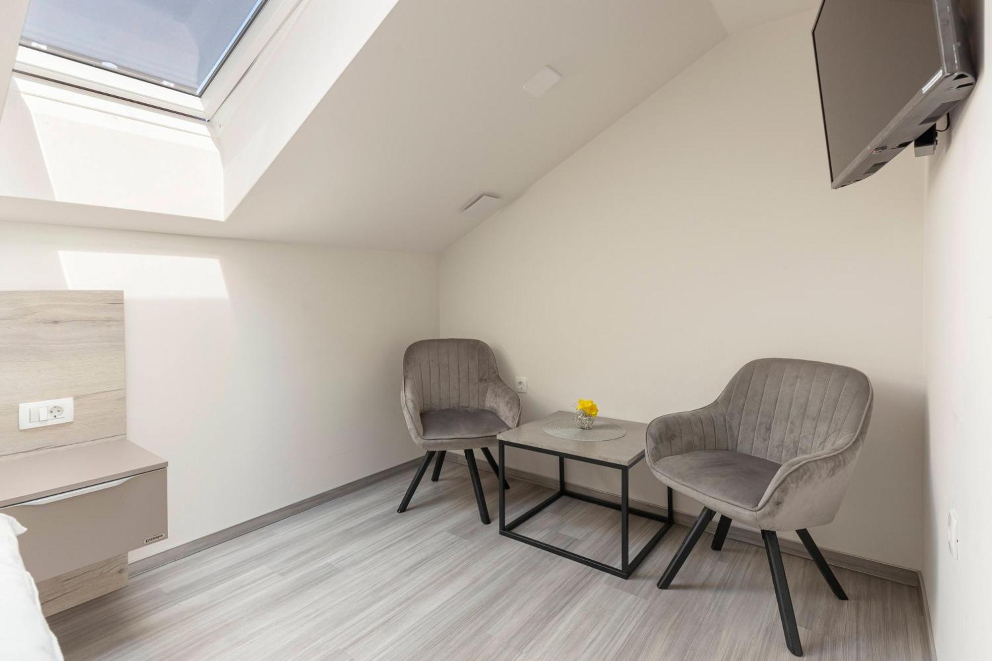 Rooms S Center Slovenske Konjice Eksteriør bilde